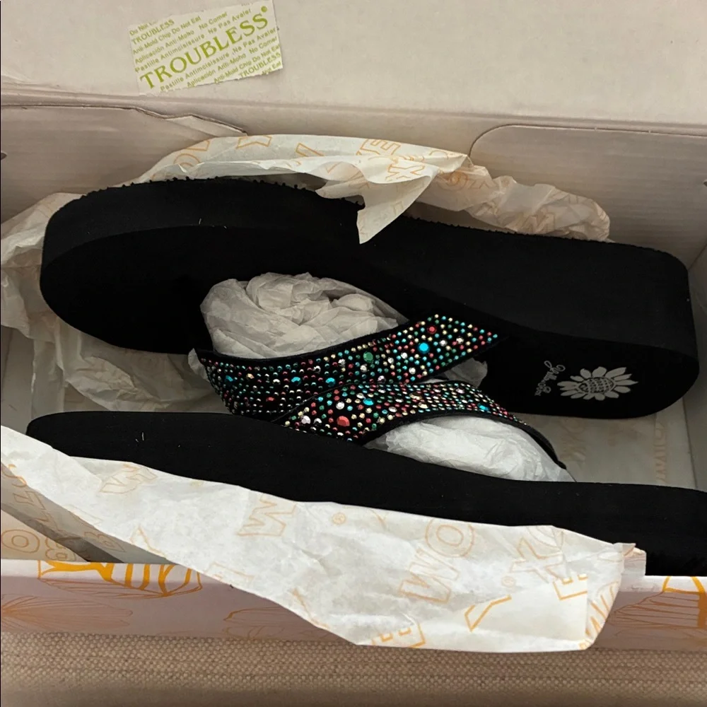 Yellow Box Black Flip Flops with Colorful Beads - Picture 3 of 6